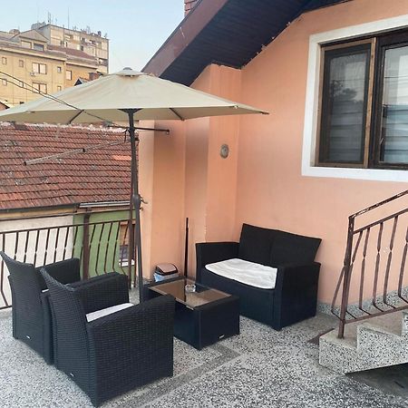 Micin Dom Apartment Pirot Bagian luar foto