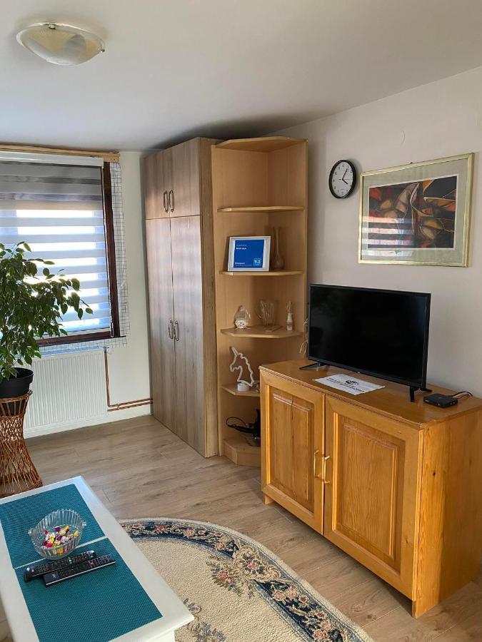 Micin Dom Apartment Pirot Bagian luar foto