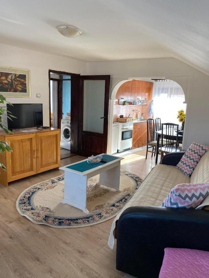 Micin Dom Apartment Pirot Bagian luar foto